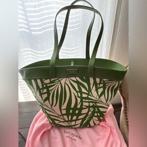 Kate Spade Leafy Green and Cream Tote